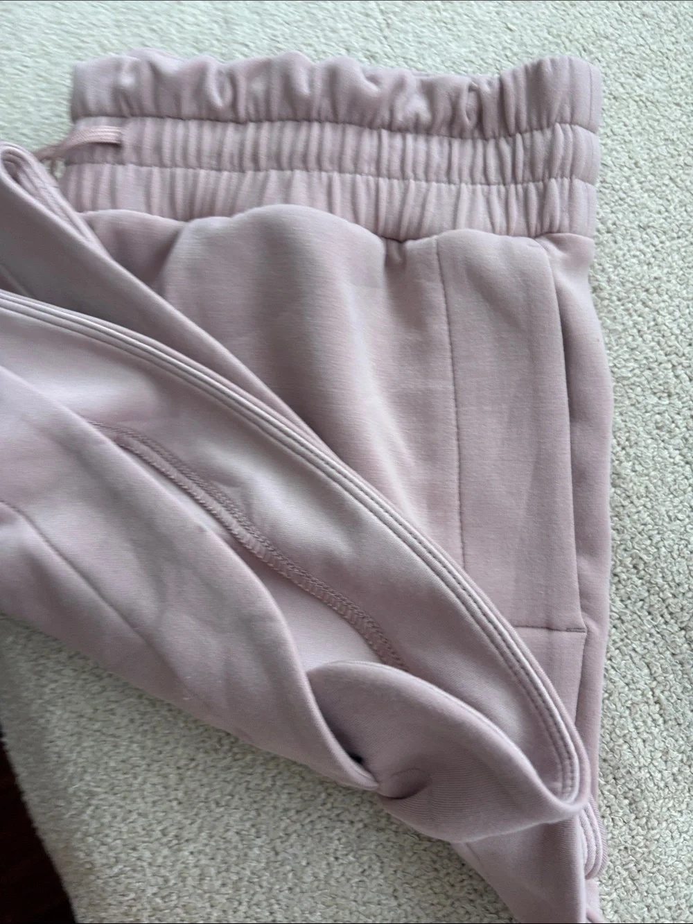 RHONE Women's Athletic Shorts in Dusty Pink